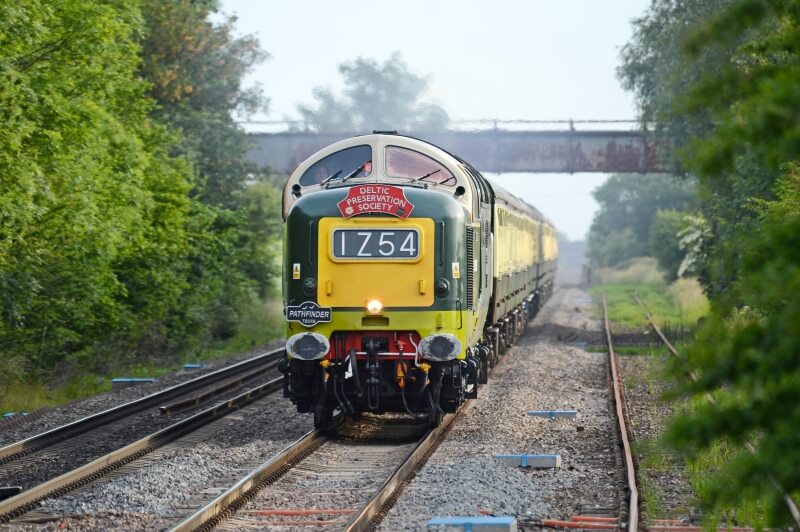 D9009 Alycidon eases gently into the platforms at Ashchurch Station, this was a pickup point along the Cross Country route with the train bound for Penzance. This is quite a unique event as this is the first Deltic to ever stop at Ashchurch station with a passenger train.